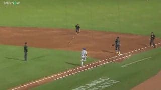 大谷翔平、珍ヒットでも忘れぬ“配慮”…折れたバットが襲った敵守備への気遣いにファン反応「守備側は怖かったやろな」