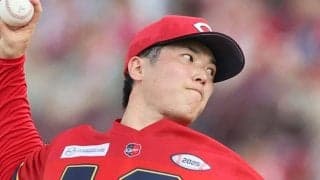 インパクト絶大…広島限定ユニが連日話題　“奇抜なデザイン”に困惑の声も「前後逆!?」