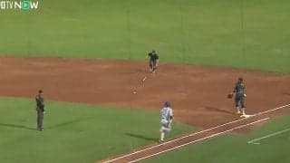 ウソでしょ…！？ 大谷翔平、バット破壊して“異常事態”「めっちゃ怖い」とんでもない所まで飛ばしてまう「怪力すぎる」