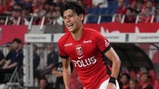 福岡戦で分かった！浦和レッズ｢後半の大逆襲｣に不可欠な２つの改善点(1)注目は4月6日以来の｢先発起用｣、福岡FW碓井聖生のシュートを生んだ｢2つのミス」