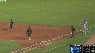 なんだ、ただの聖人か… 大谷翔平、バット破壊後に“まさかの光景”「すげえな」相手野手へのリアクションが話題に「人間性もMVP」