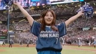 「可愛すぎる！」エスコンに降臨した人気グラドル　美女チアに混じって“存在感”「輝いてる」