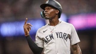 二塁手を挑発したら返り討ちに？　ヤ軍“問題児”が痛恨ミス…地元放送局も激怒