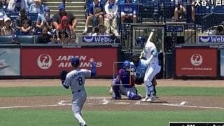 そこ投げる…？ 山本由伸に打者ドン引き「エグいな」精密すぎる魔球→“まさかの見逃し”で動けなくなる「これは打てない」