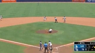 油断しすぎ！ 大谷翔平、一瞬の隙をついて“爆速盗塁”「無警戒すぎ」「速いなw」 “神走塁”で相手野手陣をおかしくする