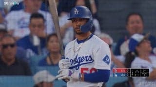 本拠地ならではの温かな光景…不振のベッツに送られた“青い声援”＆スタンディングオベーション！「みんなが応援してるよ」