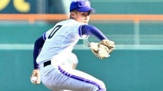 金足農・斎藤「全国に通用」4回無安打の快投　「兄」からバトン継ぐ