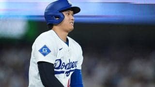 また破れた大谷翔平のユニホーム「どうなってるの」　NHK中継でくっきり…既視感ある“半壊”