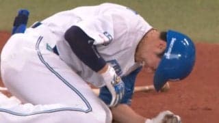 日本ハム・松本剛が死球で交代　今井の152キロが右手に直撃…うずくまり場内騒然
