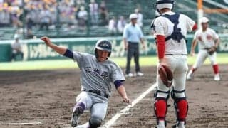 花巻東、2番・佐藤が流れ作る　智弁和歌山は九回満塁の好機生かせず