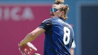 ド軍キケの髪型に衝撃「何やってんだ」　シャツは日本代表…まさかの“サザエさんスタイル”