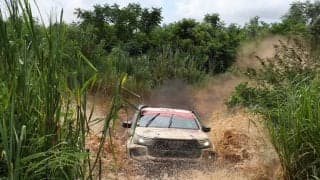 AXCR2025：TGRタイランドのナッサポーン・アングリッタノンが首位発進。チーム三菱ラリーアートの田口勝彦は初日6番手