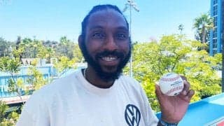 大谷翔平のHR球キャッチを予言　“お宝プレゼント”に感謝…「ハグしたいよ」