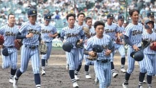 甲子園でハプニングも…生まれた光景が「素敵すぎる」　不運に“助っ人”登場「なんも違和感ない」