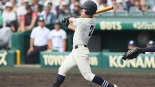 未来富山の期待の2年生捕手が甲子園初本塁打！3安打＆強肩を披露し、来年のドラフト候補に浮上 【25年夏甲子園】