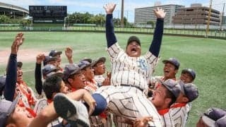 選手とつかんだ甲子園、昔より楽しめた　東大阪大柏原の土井健大監督