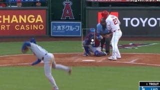 なんだこれは…？ 大谷翔平の魔球で“異変”「笑うしかない」「ドン引きやん」トラウトが動けなくなる… ファン騒然「さすがに手が出ない」