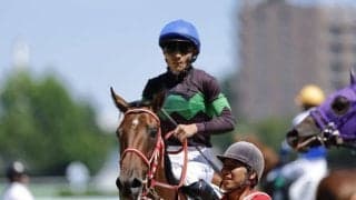 【新馬/札幌5R】ビッグアーサー産駒 ナオミライトニングが抜け出す