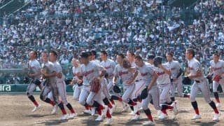 昨夏決勝を戦った京都国際と関東第一が2年連続8強入り、日大三と関東第一の東京対決へ！山梨学院は17安打で夏初のベスト8入り！【16日の夏甲子園】