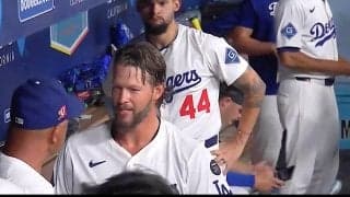 カーショーは「18年間ドジャースに全てを捧げてきた」 指揮官と笑顔で抱擁…粋な2ショット添え米記者が称賛