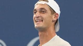  試合直前、相手にポケモンカード渡す 