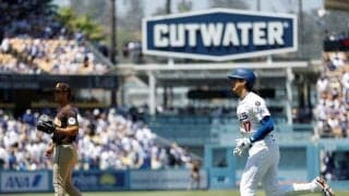 大谷翔平、1安打1左飛でダルビッシュ有との今季初対戦は引き分け　ドジャースは接戦制し首位攻防戦を3連勝でスイープ