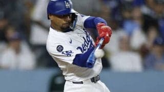 ベッツが8回に勝ち越し弾でパドレスをスイープ！リリーフ陣が終盤に追いつかれるも…スアレスから左翼席へ“値千金”の一発