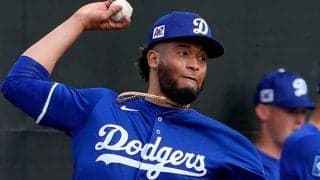 ド軍の“非情通告”から2日…160km剛腕が見つけた新天地　名門→弱小球団から目指す再起