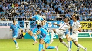 J2隣県対決　鳥栖を破り長崎が3位に　平和願う「共闘」も