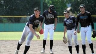 山梨学院、実戦を想定し練習　投打で存在感発揮の菰田「状態いい」