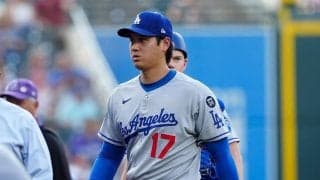 大谷翔平、右脚に打球直撃のアクシデント　苦悶の表情に場内騒然…4回9安打5失点で降板