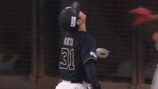 オリ太田椋が負傷交代…右手に死球で絶叫　岸田監督も心配顔、アクシデントに騒然