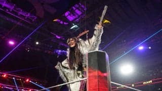 人気日本人女子レスラー、すっぴんトレーニング姿を公開…「めっちゃ笑ってる」レジェンドと貴重な集合ショットに反響