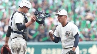 甲子園で判定に覆る…試合が一時ストップ　一度ストライクコール→直後に死球、球場騒然