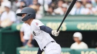 夏の甲子園初制覇狙う沖縄尚学が逆転！正捕手・宜野座が均衡破るタイムリー！3塁側スタンドは大熱狂！【25年夏甲子園】
