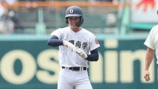 沖縄尚学が悲願の夏甲子園初優勝、宜野座2打点＆2年生投手リレーで日大三に競り勝つ【25年夏甲子園】