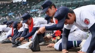 「日本一の土どー！」沖縄尚学ナインが見せた“勝者の砂集め”が話題沸騰「勝ったほうも持って帰る風習だったの？」