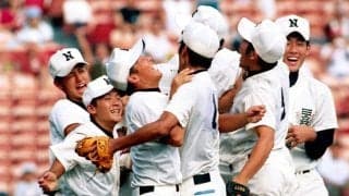 甲子園制覇を支えた見えない絆　日大三OB・近藤一樹が語る同級生復活とライバル校の友情