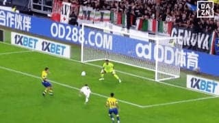 ユヴェントスFWも唖然！ 鈴木彩艶の“超反応セーブ”を現地メディアが称賛「ゴールを奪うには特別なことが必要」「パルマを奮い立たせた」