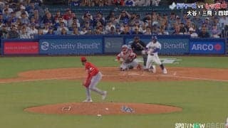 これぞメジャー！なファインプレー炸裂 大谷翔平が進塁阻まれた…“神キャッチ”が炸裂した瞬間「うそやろ」「信じられん」