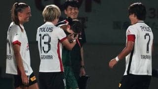 ｢みんな温かい｣なでしこMF塩越柚歩が古巣との初対決で流した｢美しい汗と涙｣、対照的だった塩越と猶本光の｢サポーター挨拶｣、試合後に口にした｢誓いの言葉｣