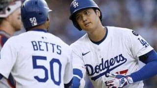 「ショウヘイもかなりやられた」ベッツが証言　大谷翔平の“異例ハイタッチ”の舞台裏「『お前、何も言えないだろ』って思った」