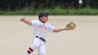 外野フライで“瞬時の判断”はNG　大惨事回避へ…打球怖い子もできる「ボールなし練習」