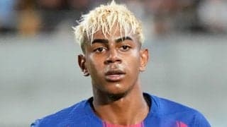 ｢わかるよその気持ち｣バルサ相手に前半2失点&2人退場のマジョルカ“号泣ひざ叩き少年”が話題！｢この展開は泣きながら膝も叩きますわ…｣共感の嵐