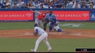 ウソでしょ…？ 大谷翔平、想定外の魔球に“打者が混乱”「無慈悲すぎる」 鬼の変化球攻め→“元弟子”をマン振り三振「大谷先生w」