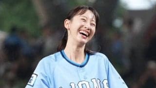 元アイドルが豪快投球→ペコリお辞儀「クッソ美人やな」　虜になるファン続出「投げ方が可愛い」
