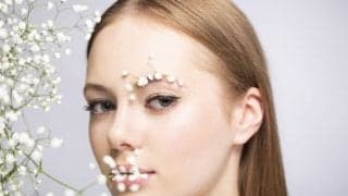 「老眼鏡をかけないと、眉毛が描けない」──そんな私が、アートメイクを選んだ理由