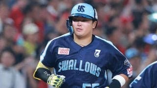 村上宗隆、2試合連発の12号　8月だけで10本目…確信バックスクリーン弾に神宮興奮