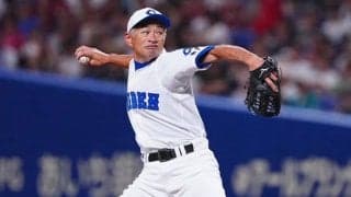 イチロー氏、初球でまさかの死球　134キロが女子高生に直撃…初回に2死球、バンテリンD騒然