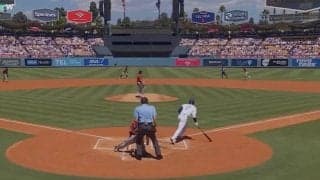 捕れないだろ！ 大谷翔平、フルスイング“痛烈ライナー”「速っ！」低弾道の打球→野手の頭上を“爆速通過”「そろそろ一発出そう」